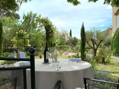 Terrasse, Château de Siran · Restaurant Gastronomique Hérault · Table et Lounge 